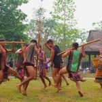 Ban lang nguoi Stieng Trai nghiem van hoa ban dia
