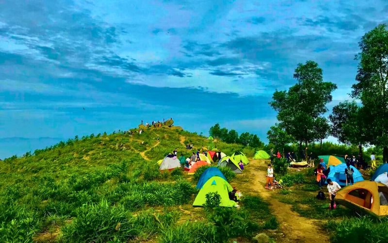 Trekking Núi Chứa Chan: Kinh Nghiệm từ A-Z Cho Dân Trekker Chi phi cho chuyen di Nui Chua Chan la bao nhieu