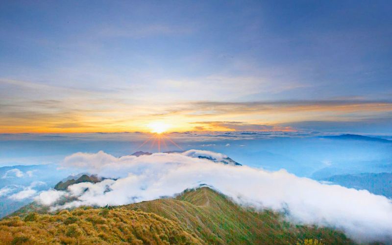 Trekking Tà Chì Nhù - "Nóc nhà" Yên Bái: Kinh nghiệm từ một trekker lão luyện Chon cung duong chuan de khong lac loi