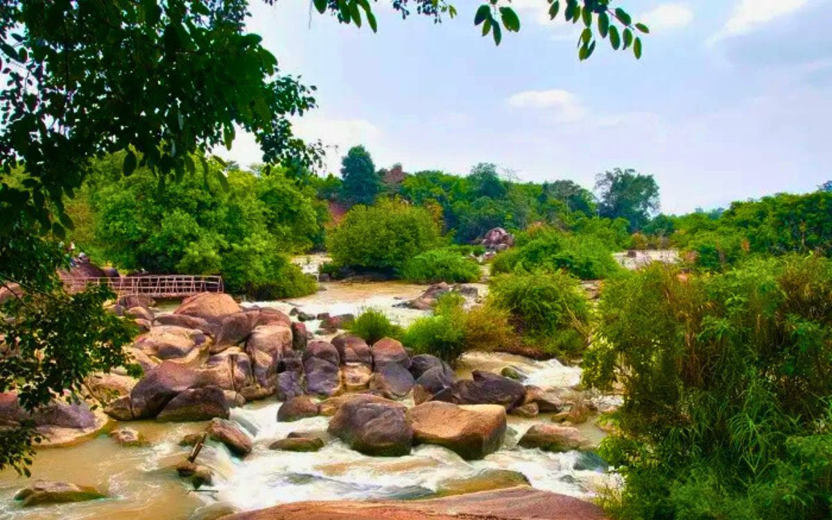 Trekking Thác Mai: Hành Trình Chinh Phục Thiên Nhiên Hoang Dã Nơi Miền Đông Nam Bộ