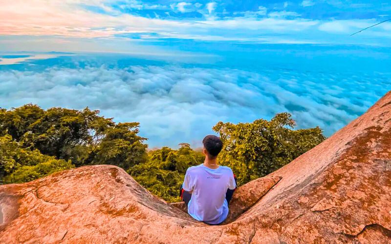 Trekking Núi Bà Đen: Kinh Nghiệm từ A-Z Cho Dân Trekker Chay may voi nhung diem check in cuc pham tai Nui Ba Den