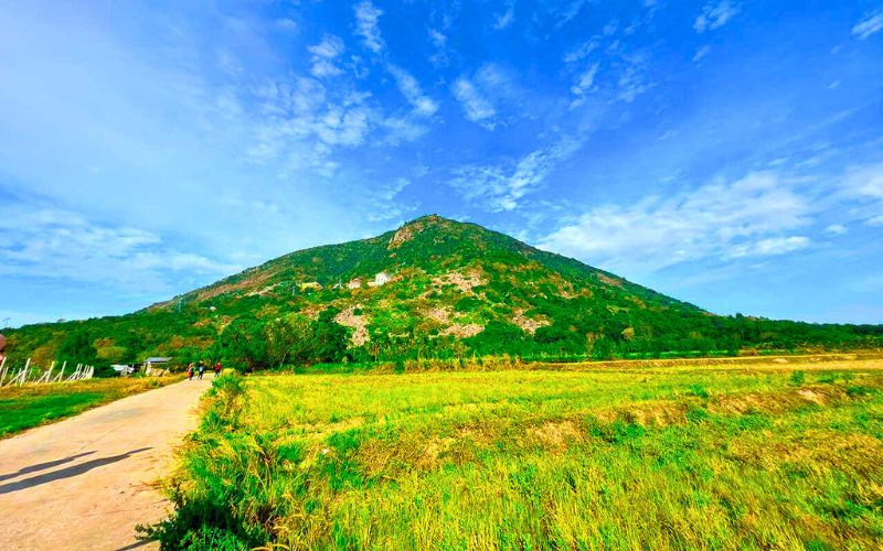 Trekking Núi Bà Đen: Kinh Nghiệm từ A-Z Cho Dân Trekker Kinh nghiem xuong mau khi leo Nui Ba Den