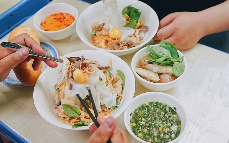 Ăn Gì Khi Đi Thác Pongour? Gợi Ý Các Món Ngon Địa Phương cac mon an nhat dinh phai thu