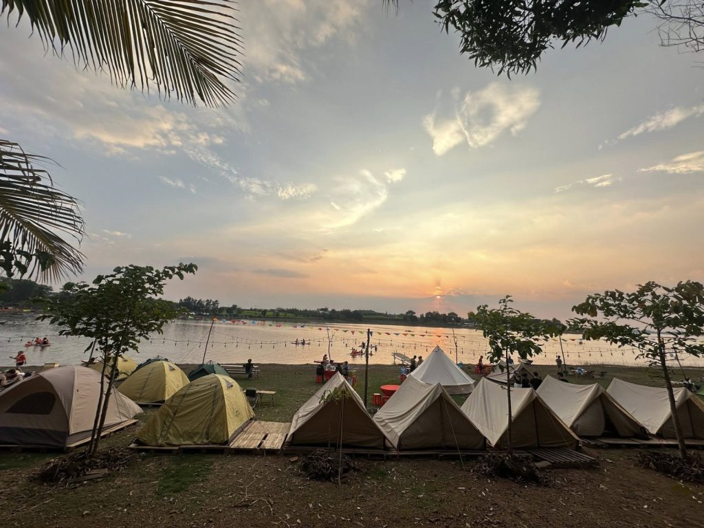 Leu chill Sau camping ho tri an