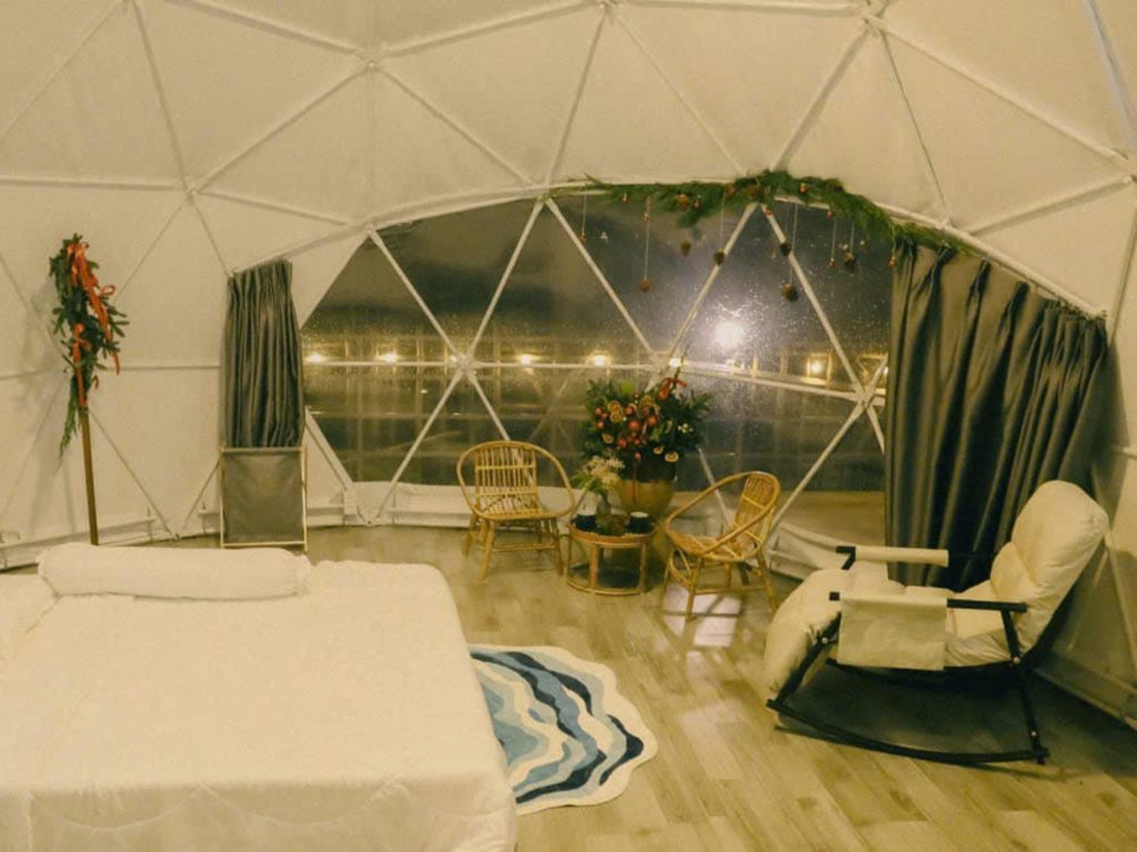 ben trong leu dome Habi Village