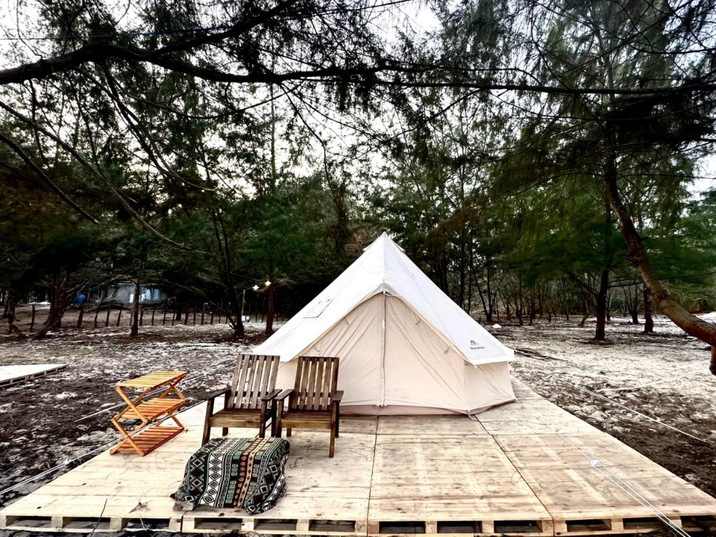 Leu Mong Co Lon Tai Hang Soi glamping