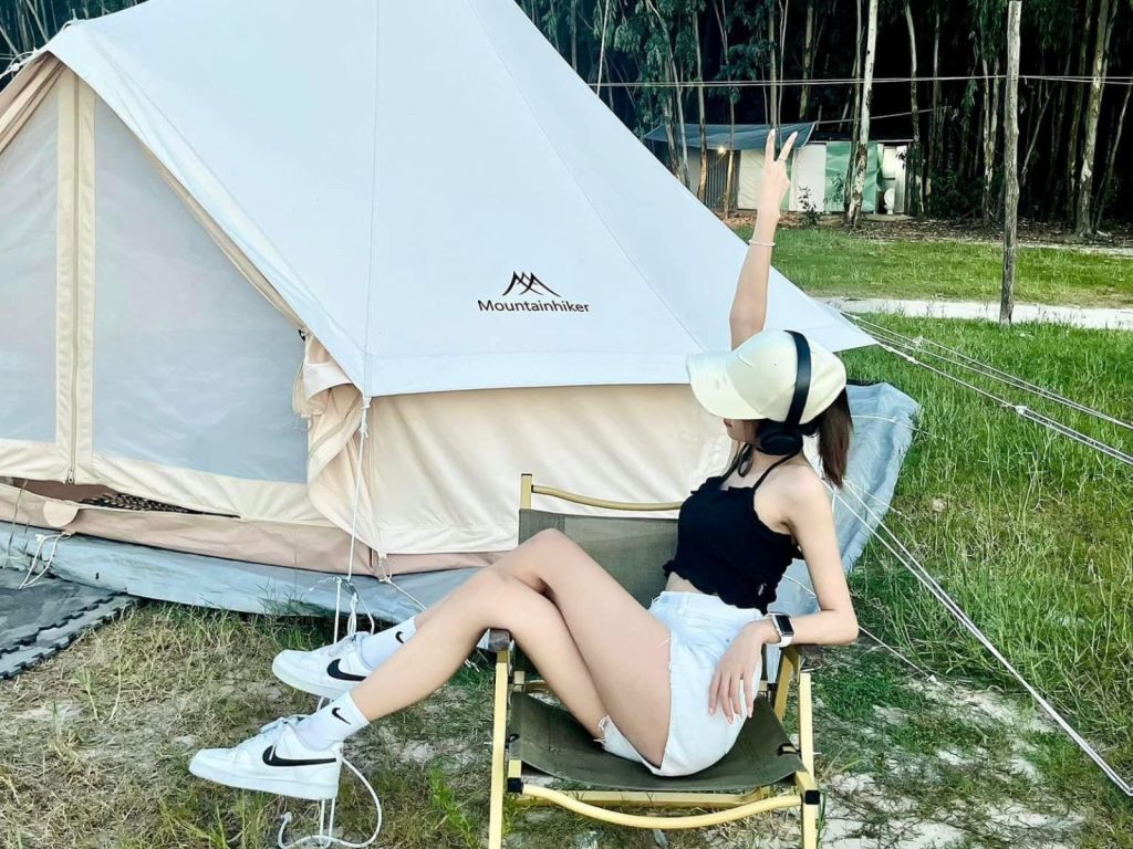 Leu Mong Co Tai Tam Cam Trai Ho Dau Tieng
